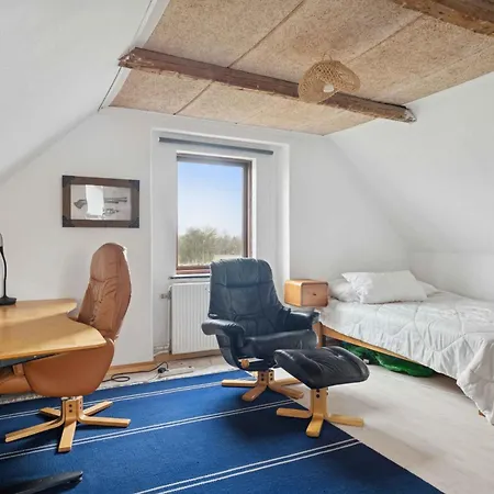 בית נופש Spacious Near Lalandia *