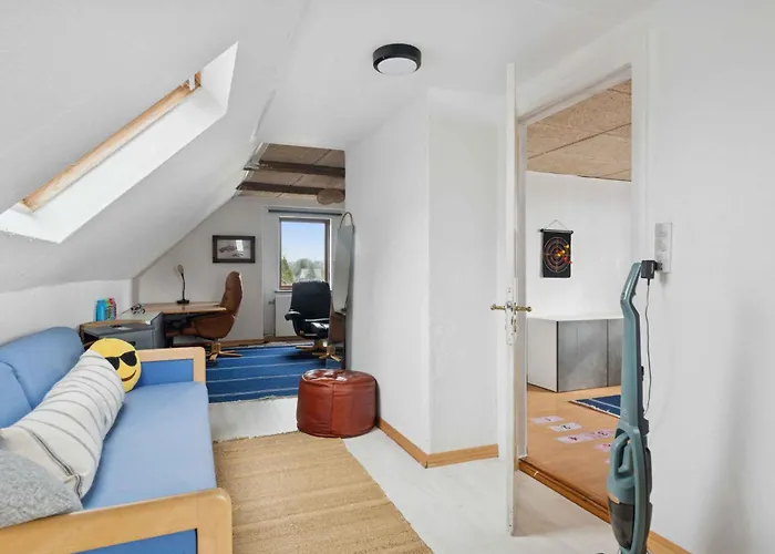 Spacious Near Lalandia بيت للعطل Rødby